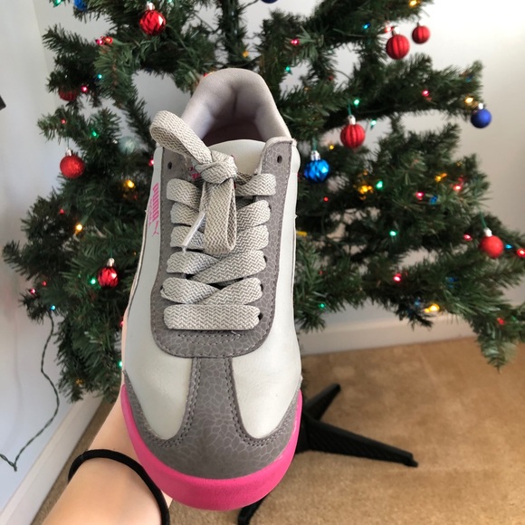 pumas - Picture 2 of 5